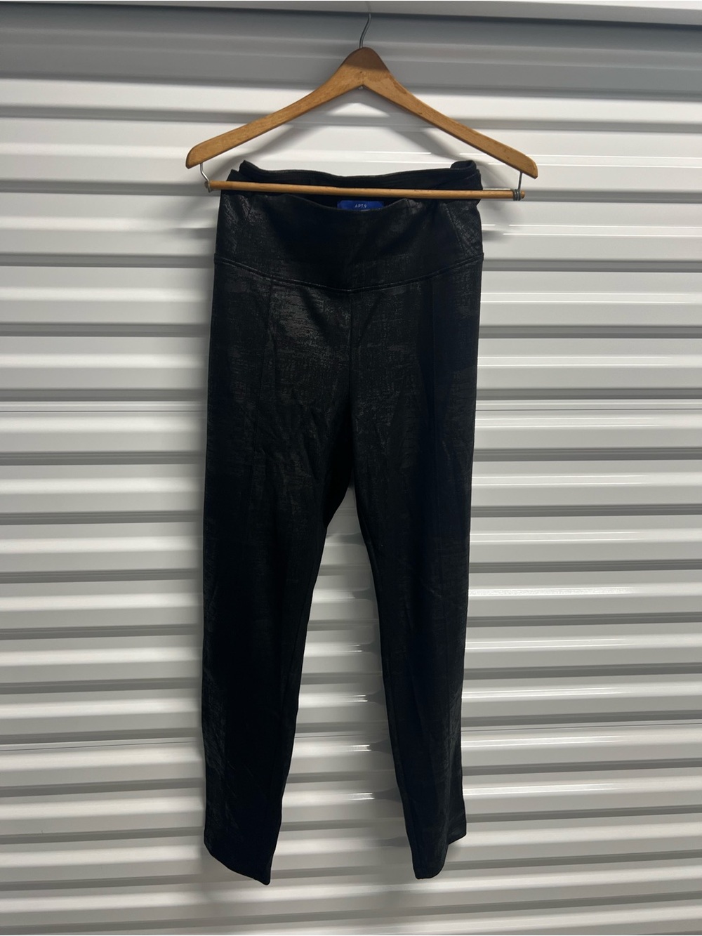 APT.9 Textured Black Leggings Size Large Like New